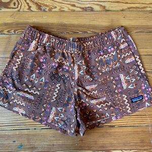 Patagonia Barely Baggies shorts - cute tribal print